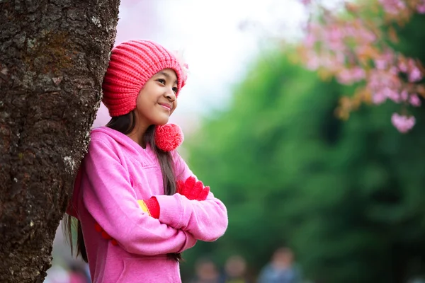 Smiling asian little girl — Stock Photo, Image