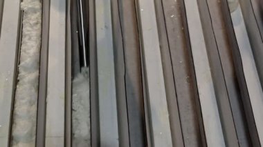 Köpük genişletilmesi ile dolgu boşluklar