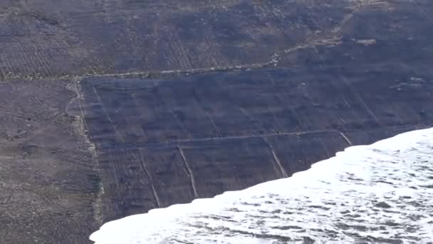 Espuma Branca Onda Água Lavagem Piso Pavimentação Concreto Direita Para — Vídeo de Stock