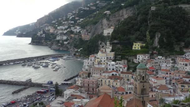 Vue Angle Élevé Station Balnéaire Tyrrhénienne Populaire Amalfi Toits Ville — Video