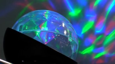 Kristal top etkisi sorunsuz döngü