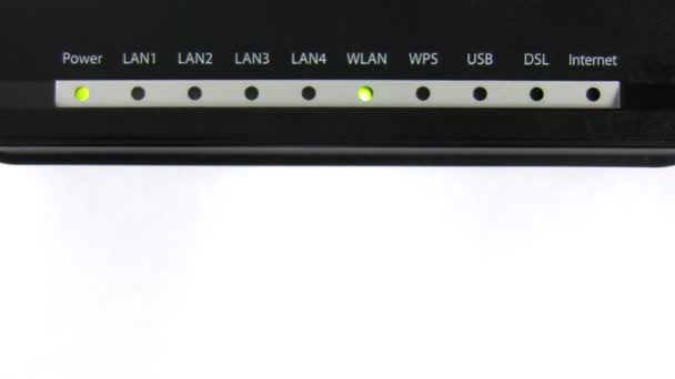 Internet modem på vita ovanifrån — Stockvideo
