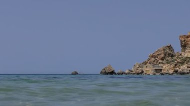 Deniz dalgalanmalar ve mesafe gemisiyle