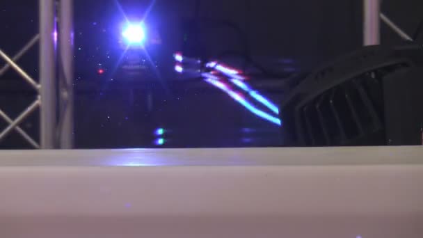 Het opvlammen laser lichten — Stockvideo