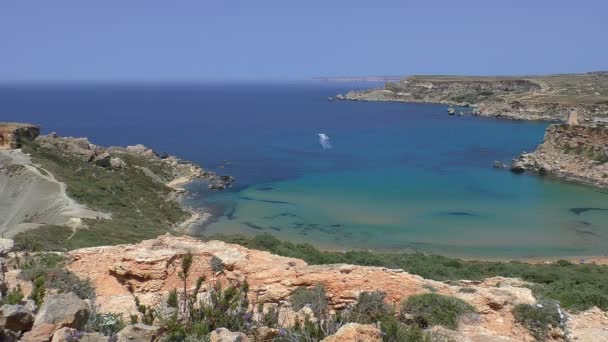 Κάτοψη του μπλε λιμνοθάλασσα — Αρχείο Βίντεο