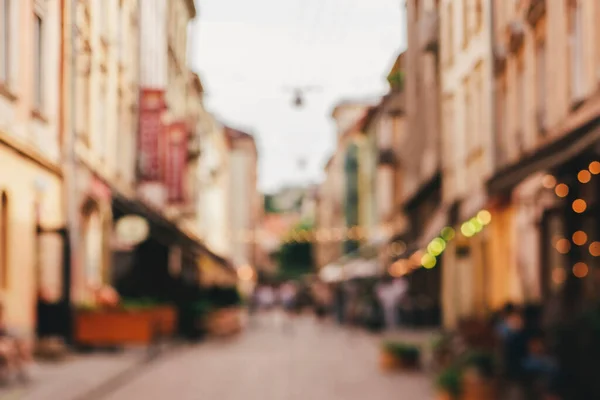 Natürliches Bokeh der alten Stadtansichten, verschwommener Hintergrund. — Stockfoto