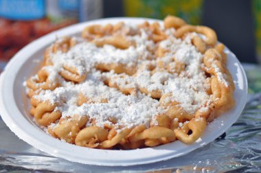Huni pasta fil kulak