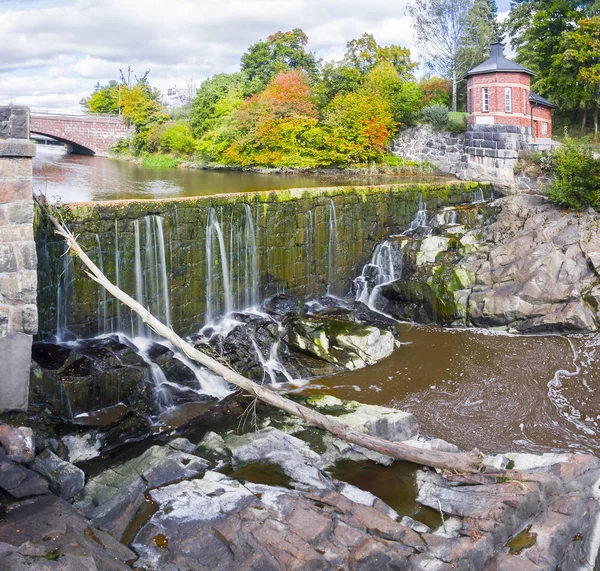 Vanhankaupunginkoski - vattenfall på Vantaanjokien River i gamla stan — Stockfoto