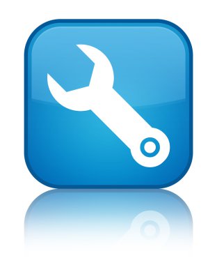 İngiliz anahtarı simgesi parlak mavi kare düğme yansıyan