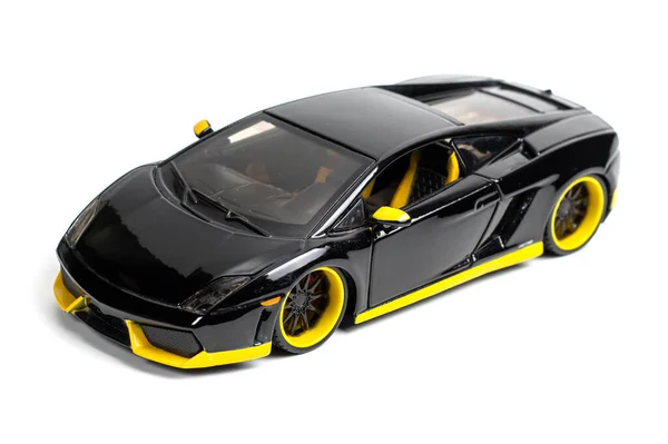 Модель Темного Спортивного Автомобіля Білому Тлі — стокове фото