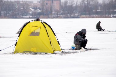 Doğal kış geçmişi, buzdaki balıkçılar