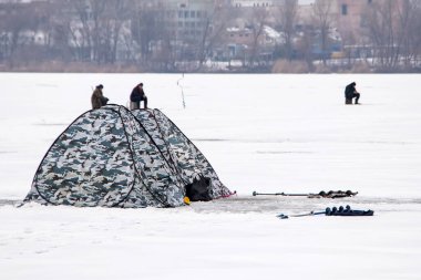 Doğal kış geçmişi, buzdaki balıkçılar
