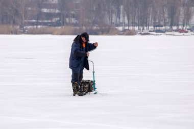 Doğal kış geçmişi, buzdaki balıkçılar
