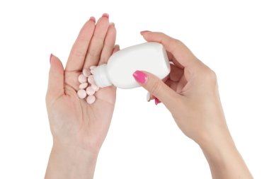 Beyaz arka planda izole edilmiş ellerle dolu eller.