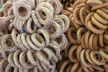 Küçük kurutucular. Kurutulmuş simit. Geçmişi. Bir sürü kurutulmuş simit.