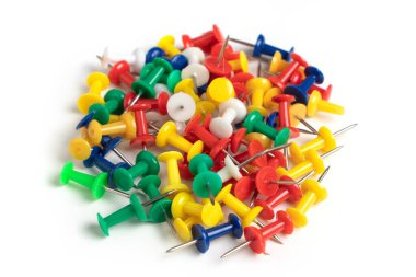 Beyaz arkaplandaki Pin 'i izole et.