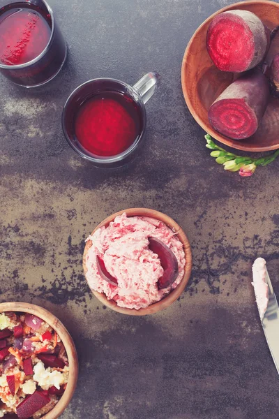Rode biet en yoghurt dip — Stockfoto