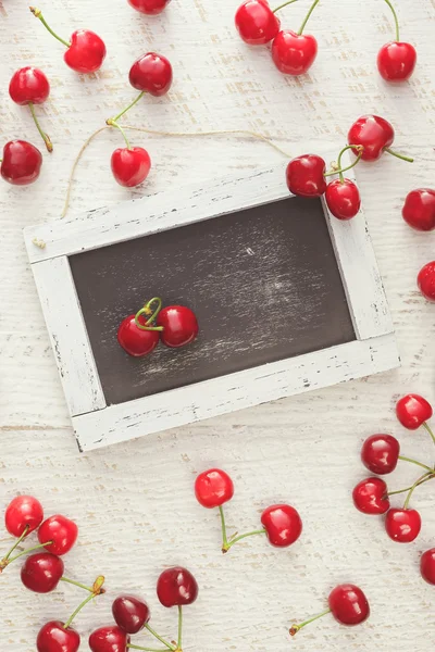 Fundo de cerejas vermelhas — Fotografia de Stock
