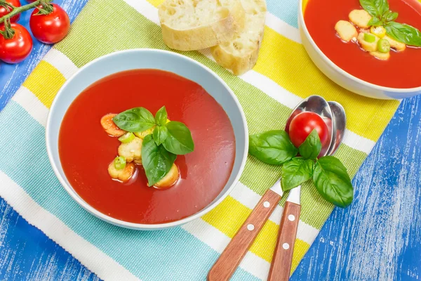 Смачні томатний суп — стокове фото