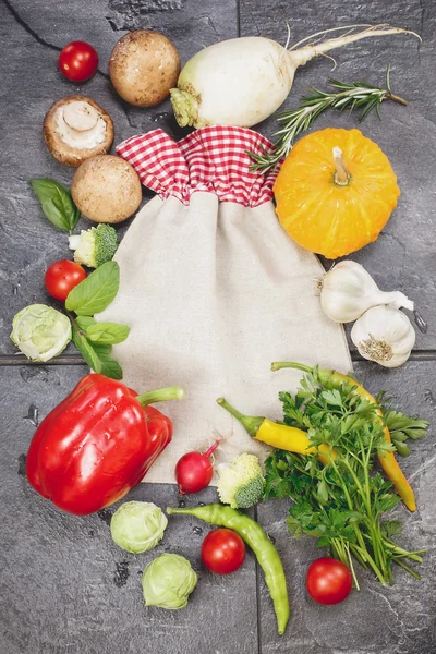 Concept de cuisson avec légumes de saison — Photo