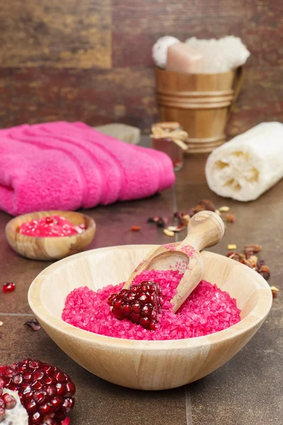 Pomegranate skin care — Stock Photo, Image