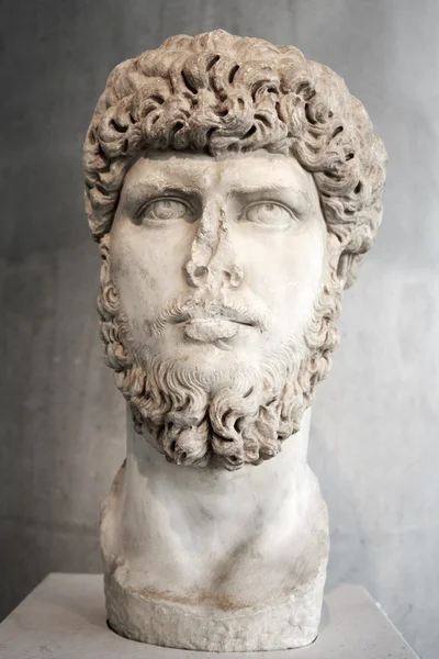 Portrait of the emperor Lucius Verus — Stock Photo, Image