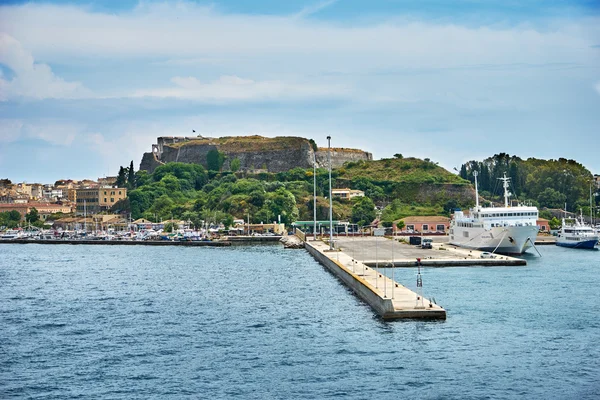 Staré město Korfu na pobřeží ostrova Korfu v Jónském se — Stock fotografie