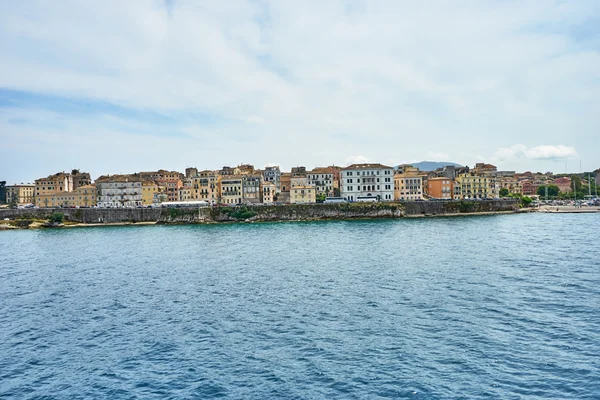 Ciudad vieja de Corfú en la costa de la isla de Corfú en el Jónico se — Foto de Stock