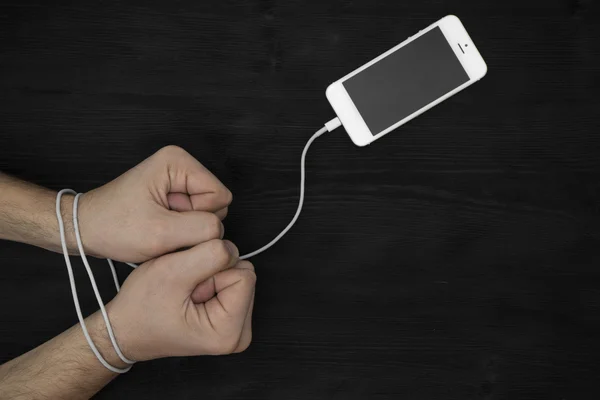 Erkek el ve smartphone.