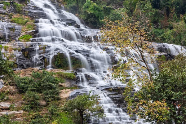 Mae Waterval Bij Doi Inthanon National Park Chom Thong District — Stockfoto