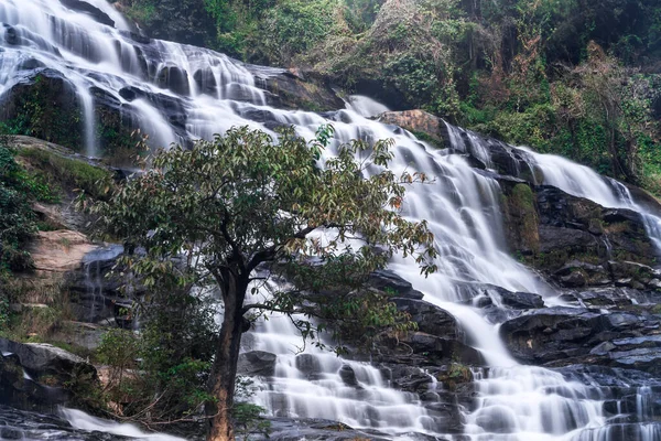 Mae Waterval Bij Doi Inthanon National Park Chom Thong District — Stockfoto