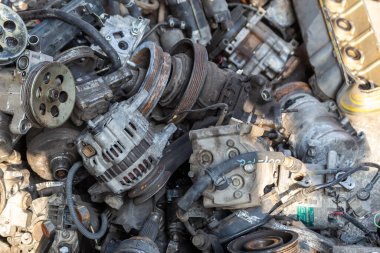 Araba motoru, otomotiv motoru, tamirci, motor tamiri.