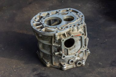 Araba motoru, otomotiv motoru, tamirci, motor tamiri.