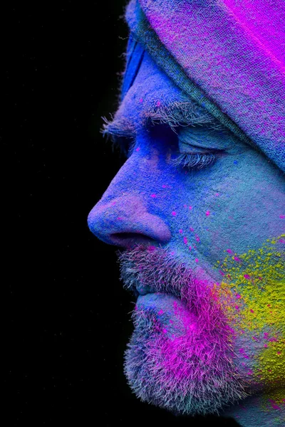 Uomo in vernice holi — Foto Stock