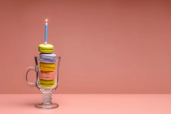 Coloridos macarones de cumpleaños —  Fotos de Stock