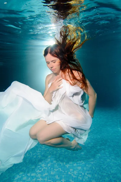 Girl under water Royalty Free Stock Photos