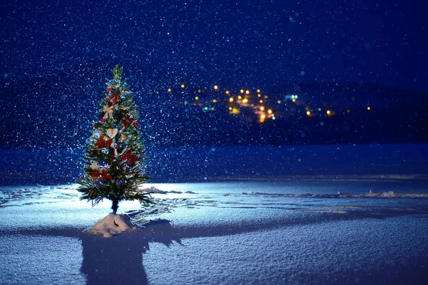 Nowy Rok Drzewo w nocy — Zdjęcie stockowe