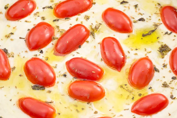 Focaccia med tomat och oregano — Stockfoto