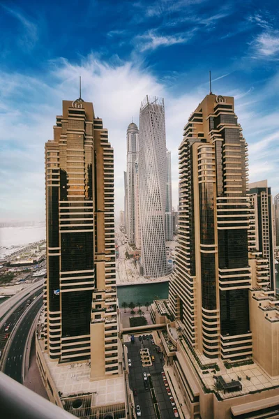 Buildings Dubai Marina United Arab Emirates Amongst Blue Sky — Stock Photo, Image