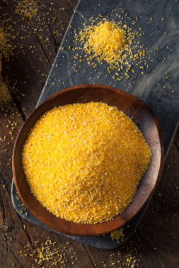 Ham organik Polenta Mısır yemek