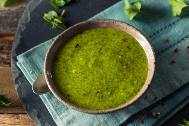 Ham organik yeşil Chimichurri sosu