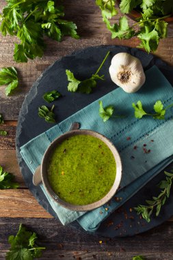 Ham organik yeşil Chimichurri sosu