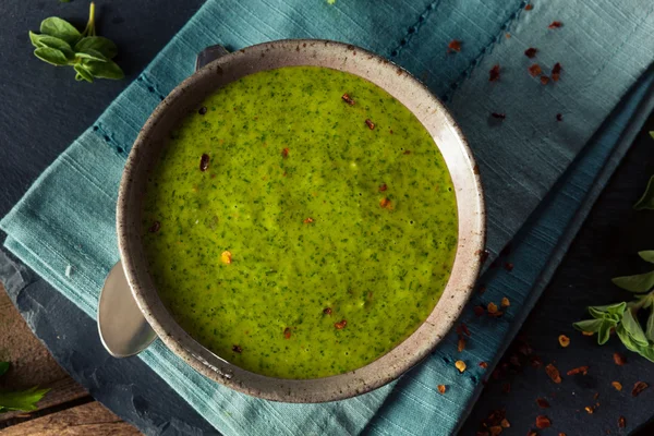 Сирі органічних зелені Chimichurri соусом — стокове фото