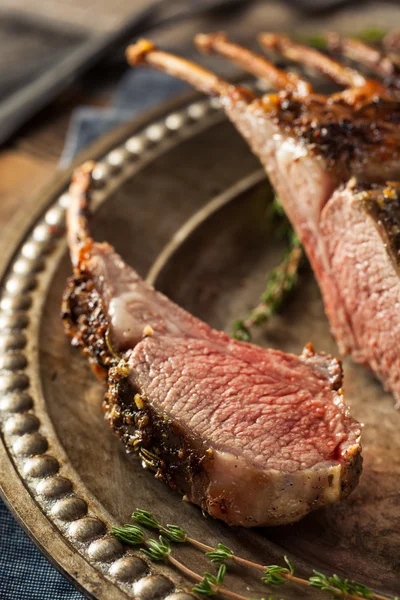 Hausgemachter Kräuterbraten Lammfleisch — Stockfoto