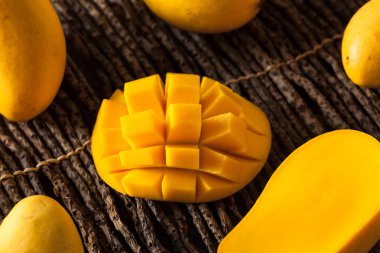 Ham organik sarı Mango