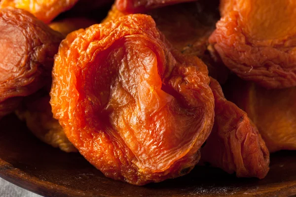 Сухие персики — стоковое фото