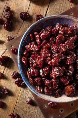 Organik çiğ kuru kiraz