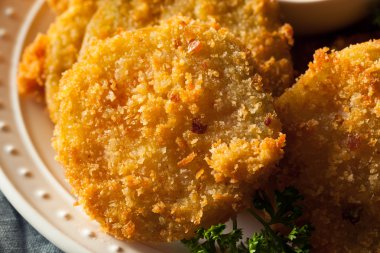 Ev yapımı kızarmış Yeşil Domatesler