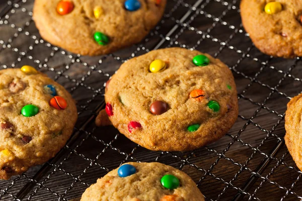 Homemade Candy Coated Chocolate Chip Cookies — Stock Photo, Image