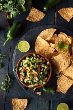 Ham ev yapımı salatalık Pico De Gallo Salsa